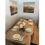 Max 2 Apartamento