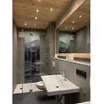Max 2 Apartmán *